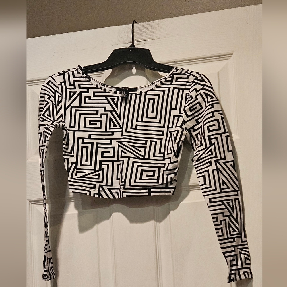 FOREVER 21 CROP TOP